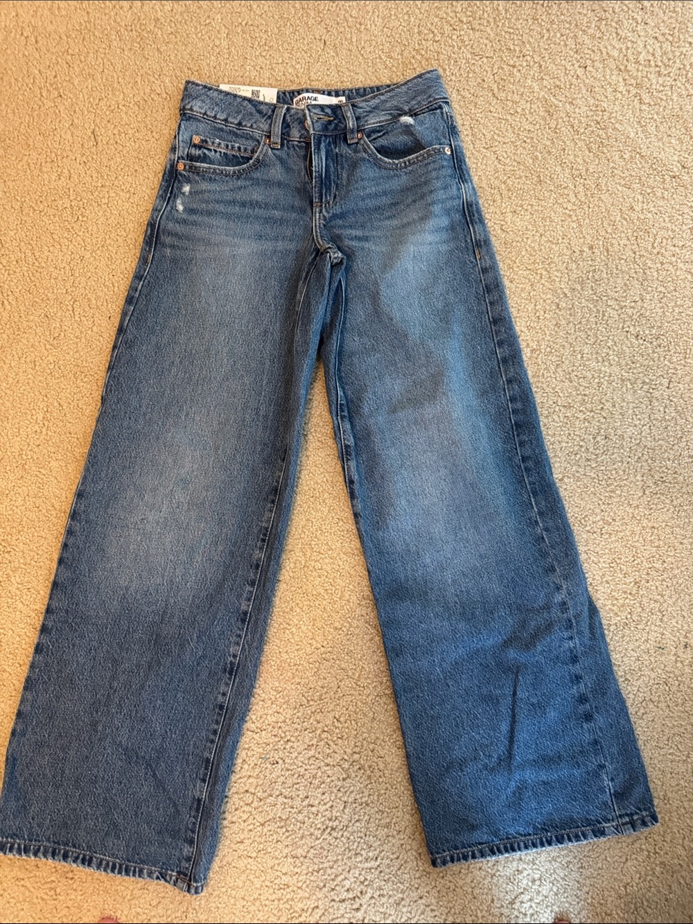 Garage Wide-Leg Jeans in Medium Blue Wash